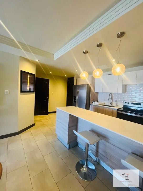 VENDO LINDO APARTAMENTO DE 1 HABITACIÓN EN ZONA 10 A UNA CUADRA DE LA 20 CALLE — Apartamento en Venta en Jardines del Acueducto, Zona 10, Guatemala, Ciudad — foto 5 de 7