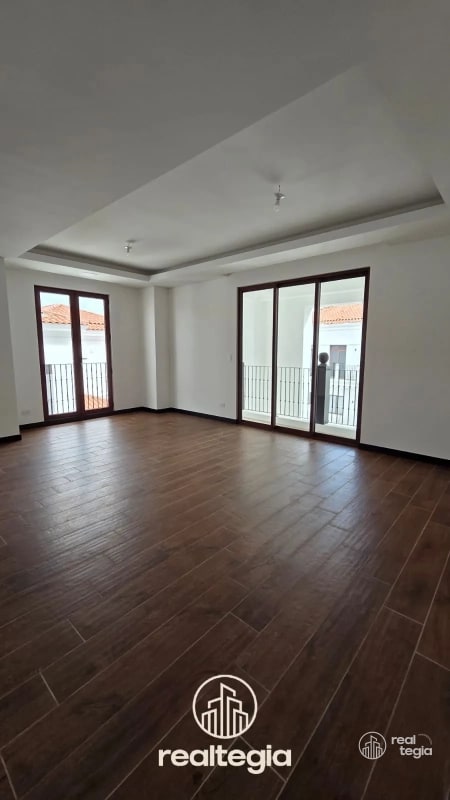 APARTAMENTO EN LIRIOS DE CAYALÁ ZONA 16 - 12