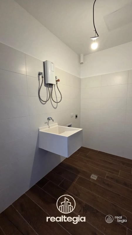 APARTAMENTO EN LIRIOS DE CAYALÁ ZONA 16 - 3