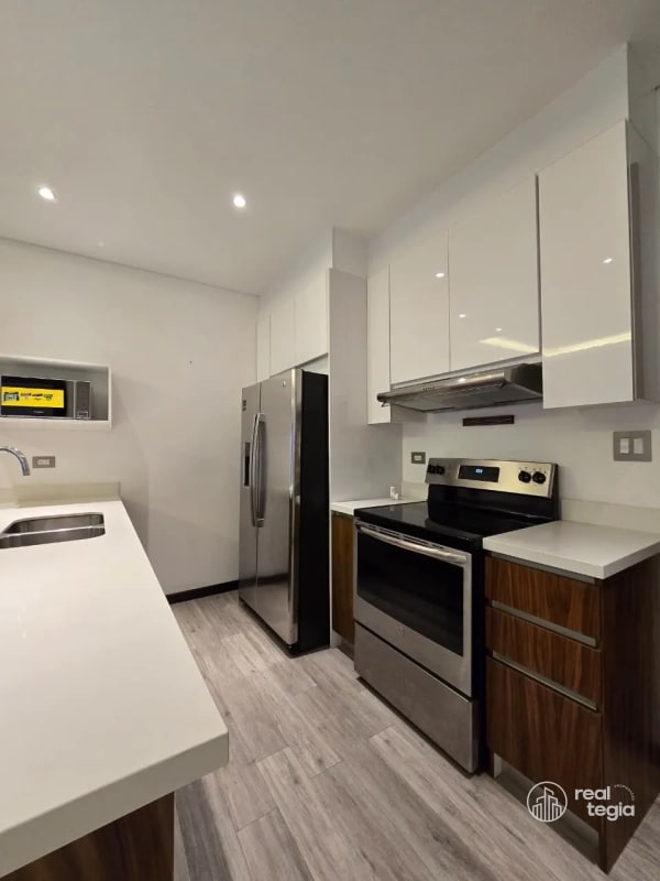 APARTAMENTO EN LIRIOS DE CAYALÁ ZONA 16 - 15