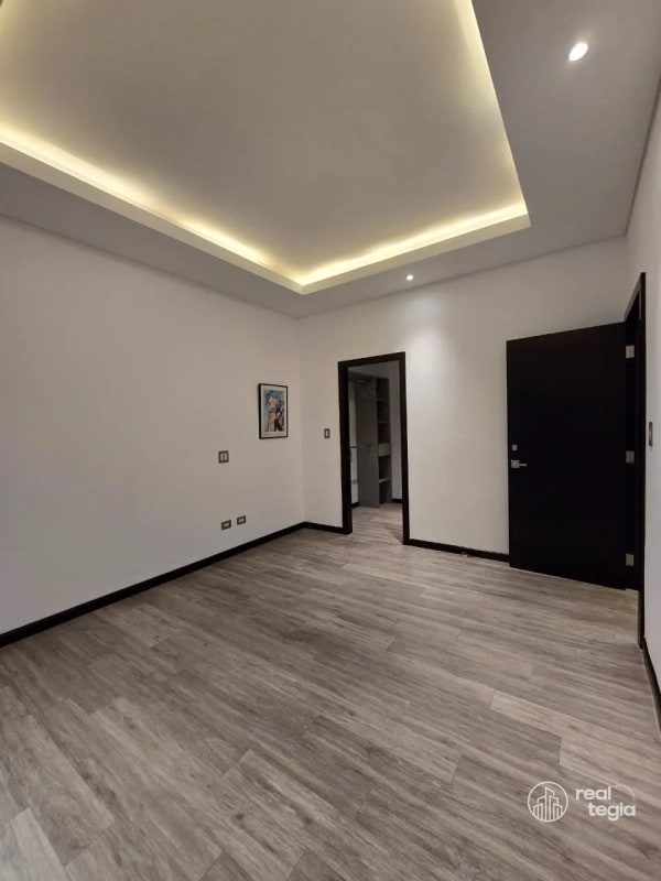 APARTAMENTO EN LIRIOS DE CAYALÁ ZONA 16 - 10