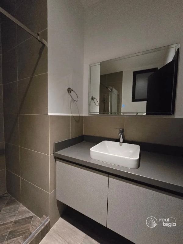 APARTAMENTO EN LIRIOS DE CAYALÁ ZONA 16 - 2