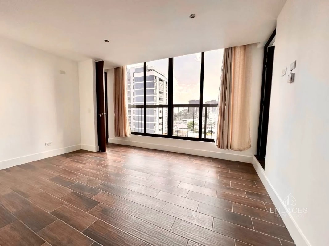 Zona 13 • Apartamento en Venta • Edificio Rosselló - 14