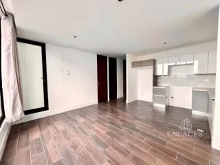 Zona 13 • Apartamento en Venta • Edificio Rosselló — Apartamento en Venta en Rosselló, Zona 13, Guatemala, Ciudad — miniatura 2 de 15