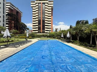 Vendo amplio apartamento en zona 14 — Apartamento en Venta en Attica, Zona 14, Guatemala, Ciudad — miniatura 4 de 10