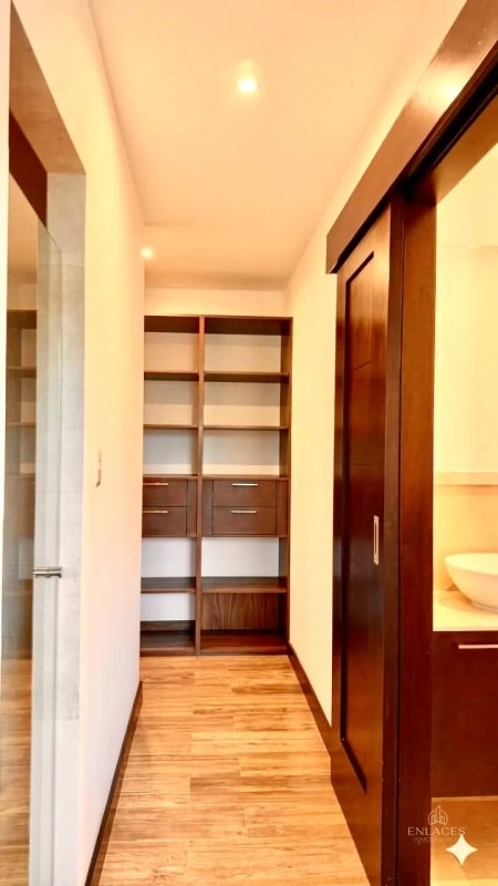 Zona 16 • Apartamento en Venta • Edificio Enalto - 6