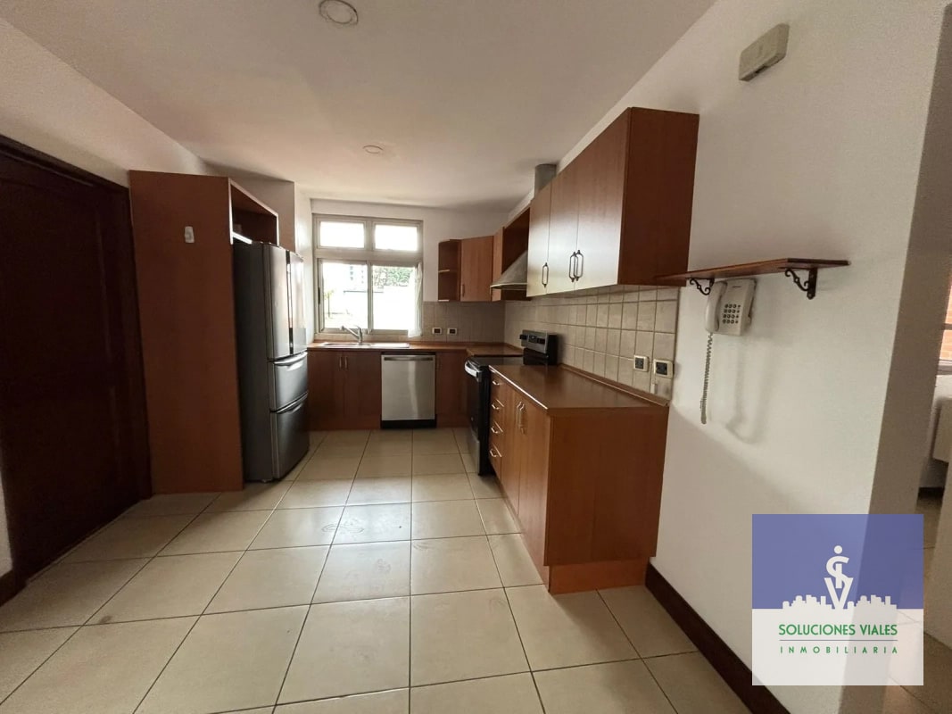 APARTAMENTO AMPLIO DE 222m² EN ALQUILER, zona 10 - 7