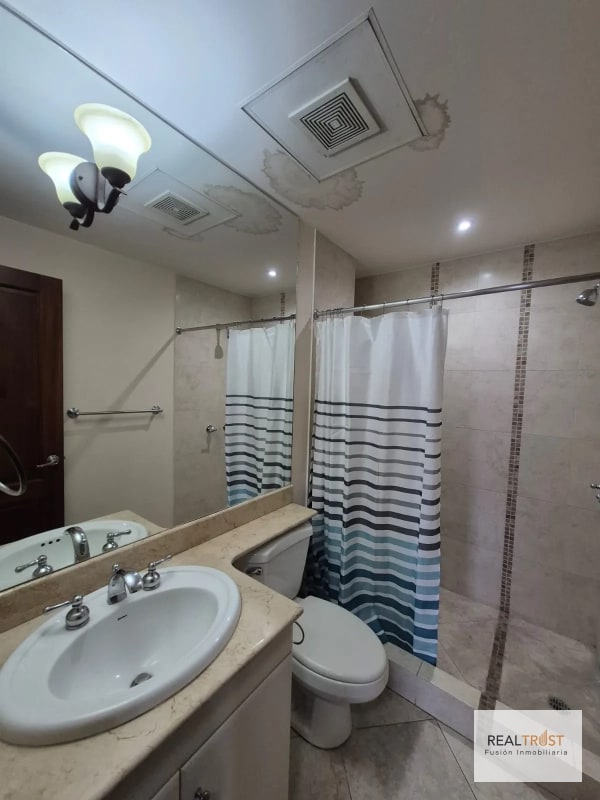 APARTAMENTO AMUEBLADO EN RENTA ZONA 10 - 9