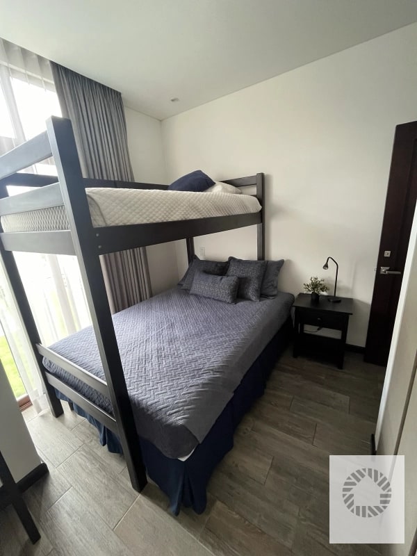 Vendo  Apartamento Lirios de  1 - 7