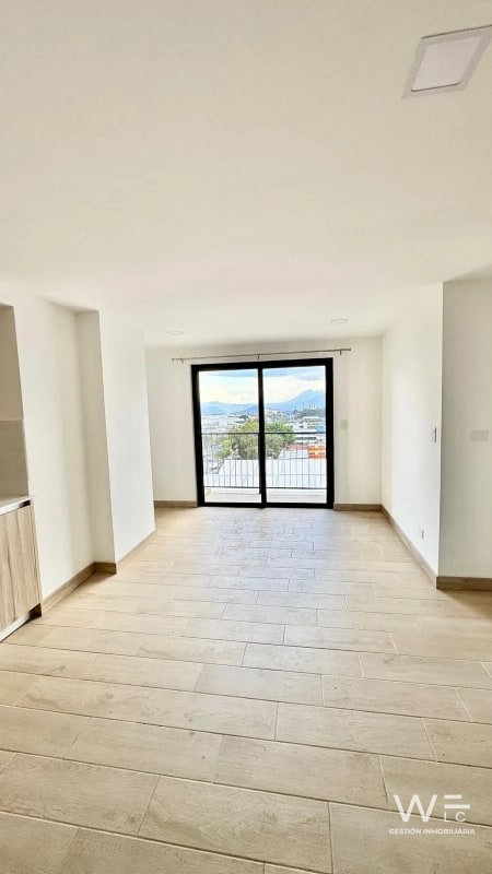 ALQUILO APARTAMENTO ZONA 12 - 11