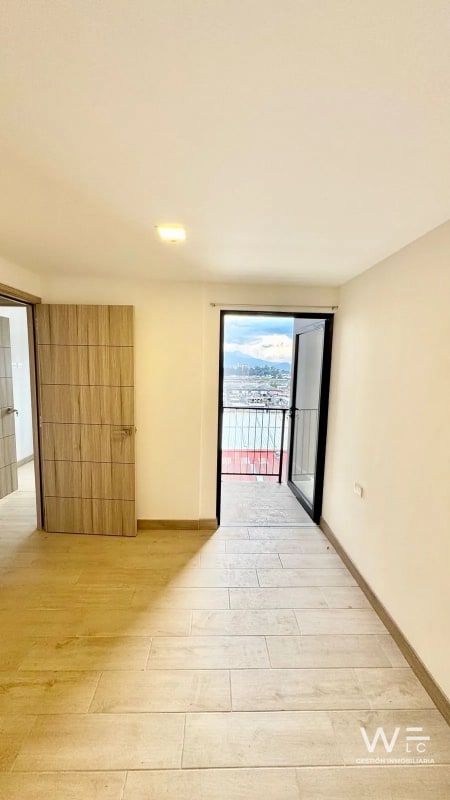 ALQUILO APARTAMENTO ZONA 12 - 9