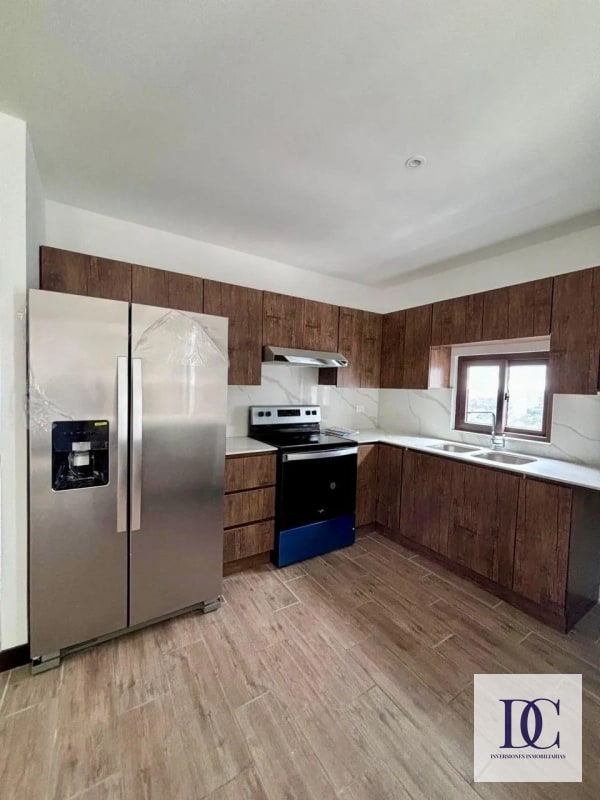 📍 APARTAMENTO EN ALQUILER – MARQUÉS DE OAKLAND | ZONA 10, DIAGONAL 6 - 11