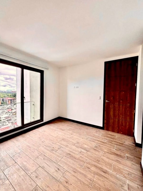 Zona 10 • Apartamento en Renta • Edificio Marqués de Oakland - 5