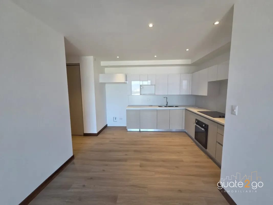Alquilo apartamento por 6 u 8 meses Z 13 a una cuadra de Las Americas — Apartamento en Alquiler en Zona 14, Guatemala, Ciudad — foto 11 de 15