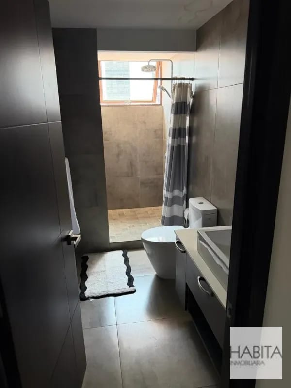 Apartamento Amueblado de 1 habitación en Alquiler, zona 10 — Apartamento en Alquiler en Zona 10, Guatemala, Ciudad — foto 2 de 9
