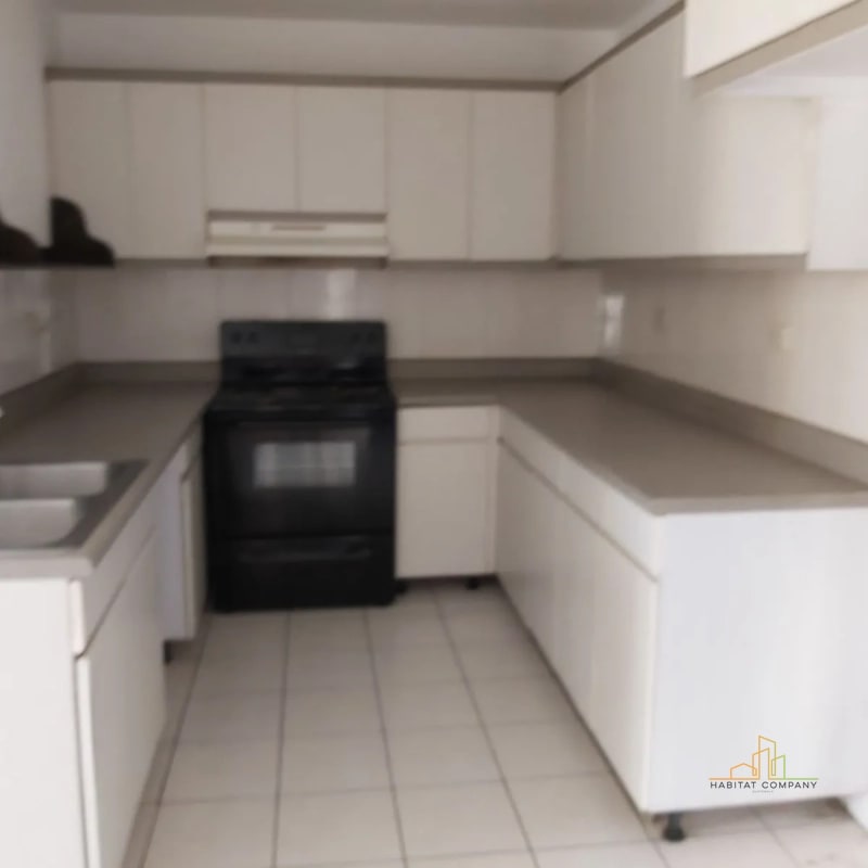 Apartamento en renta en zona 14, Cercano a Avenida Las Américas- 2 Dorm y 1 Parqueo - 2
