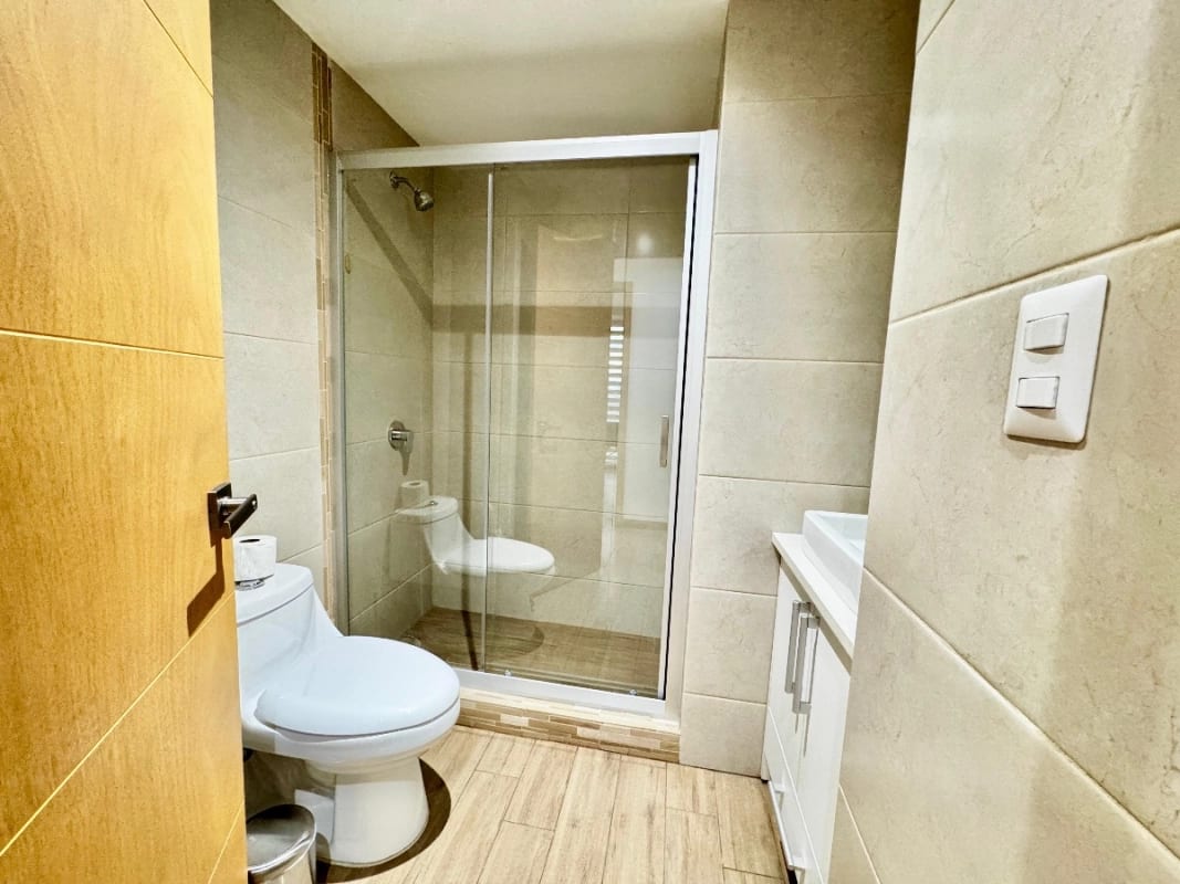 Apartamento de 3 dormitorios en venta zona 10 — Apartamento en Venta en Zona 10, Guatemala, Ciudad — foto 11 de 17