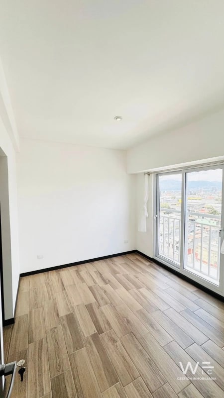 ALQUILO APARTAMENTO NUEVO ZONA 13 - 10