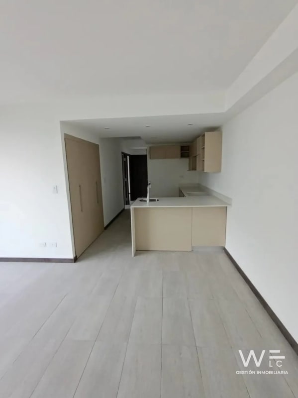 ALQUILO APARTAMENTO ZONA 15 - 15