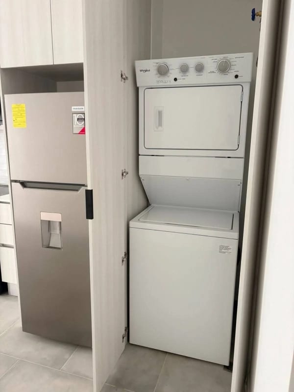 APARTAMENTO EN RENTA EN CIUDAD CAYALÁ  – ZONA 16 ANTARES  I, Torre B — Apartamento en Alquiler en Ciudad Cayalá, Zona 16, Guatemala, Ciudad — foto 2 de 11