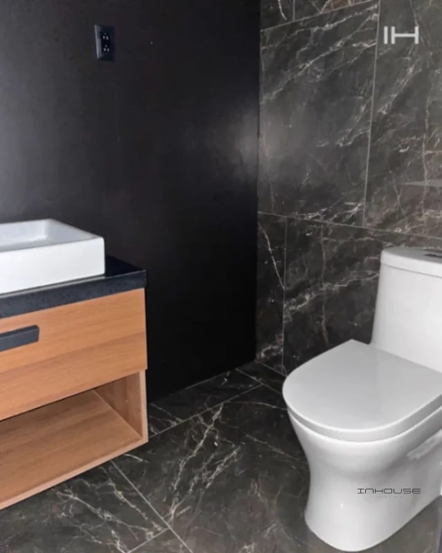 APARTAMENTO EN VENTA ZONA 11, VÍA MARISCAL - 2