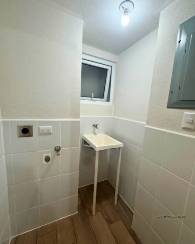 APARTAMENTO EN VENTA ZONA 16 -LARES- EN PRIMER NIVEL CON JARDIN - 3