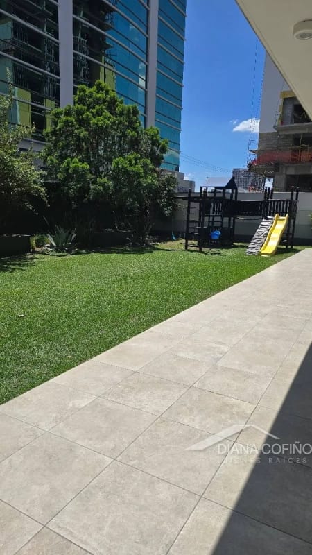 Alquiler de apartamento en zona 10, Edificio 19diez — Apartamento en Alquiler en 19-10, Zona 10, Guatemala, Ciudad — foto 3 de 7
