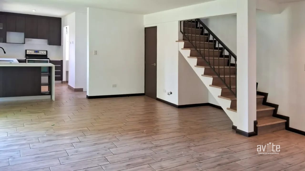 Condado Naranjo en Alameda Norte, Coruña.    Q6,500 negociables.  Nivel 3 y 4 — Apartamento en Alquiler en Condado Naranjo, Zona 4 Mixco, Guatemala, Ciudad — foto 2 de 10
