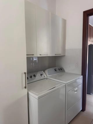 VIA 7 , Z10 LAS MARGARITAS — Apartamento en Alquiler en Via Siete, Zona 10, Guatemala, Ciudad — miniatura 2 de 12