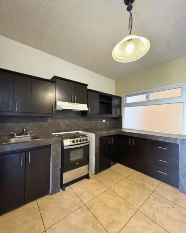 APARTAMENTO EN RENTA ZONA 16, HACIENDA REAL - 2