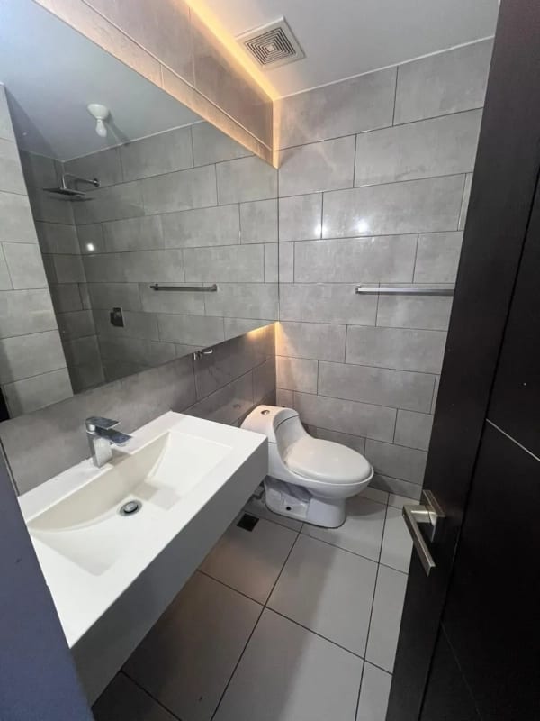 APARTAMENTO EN RENTA – VISTAS DE LA FLORESTA 📍 Zona 4 de Mixco, Tulam Tzu – Torre 1, Nivel 7 — Apartamento en Alquiler en Vistas de la floresta, Zona 4 Mixco, Guatemala, Ciudad — foto 11 de 17