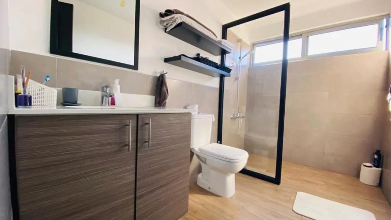 Apartamento Tipo Loft en Venta, Full Amueblado y Equipado, Edificio Casalini, Zona 10 — Apartamento en Venta en Cassalini, Zona 10, Guatemala, Ciudad — foto 3 de 11