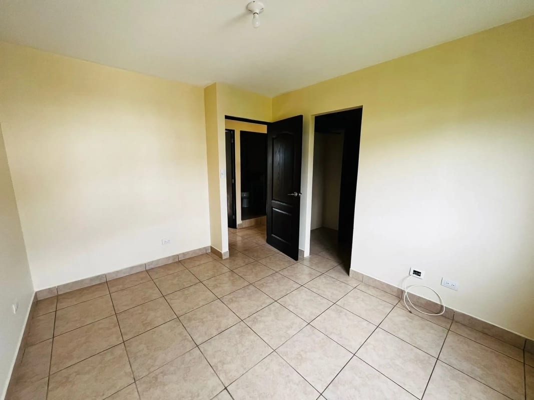 Lindo Apartamento en Km 17 CAES — Apartamento en Alquiler en Carretera a El Salvador, Guatemala, Ciudad — foto 8 de 13