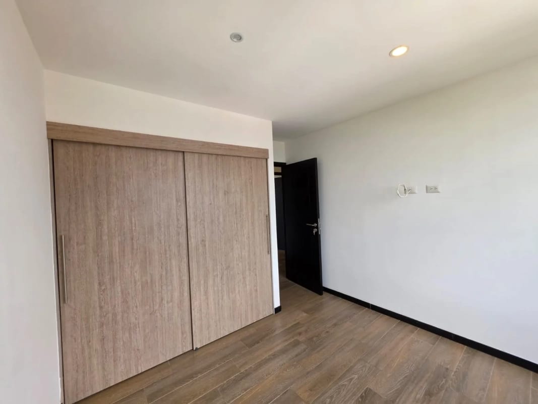 Apartamento en venta, Edificio Borghetto, zona 15, Vista Hermosa 1 — Apartamento en Venta en Borguetto, Zona 15, Guatemala, Ciudad — foto 4 de 12