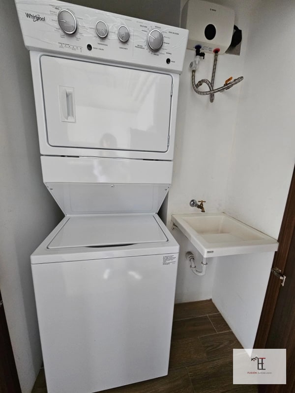 Rento Apartamento en SÉPTIMO Zona 4 - 2