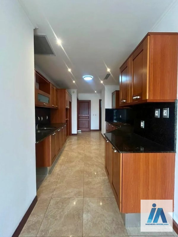 APARTAMENTO EN ALQUILER📍 Edificio Tadeus, Zona 14 - 14