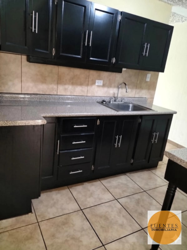APARTAMENTO EN ALQUILER ZONA 10 - 1