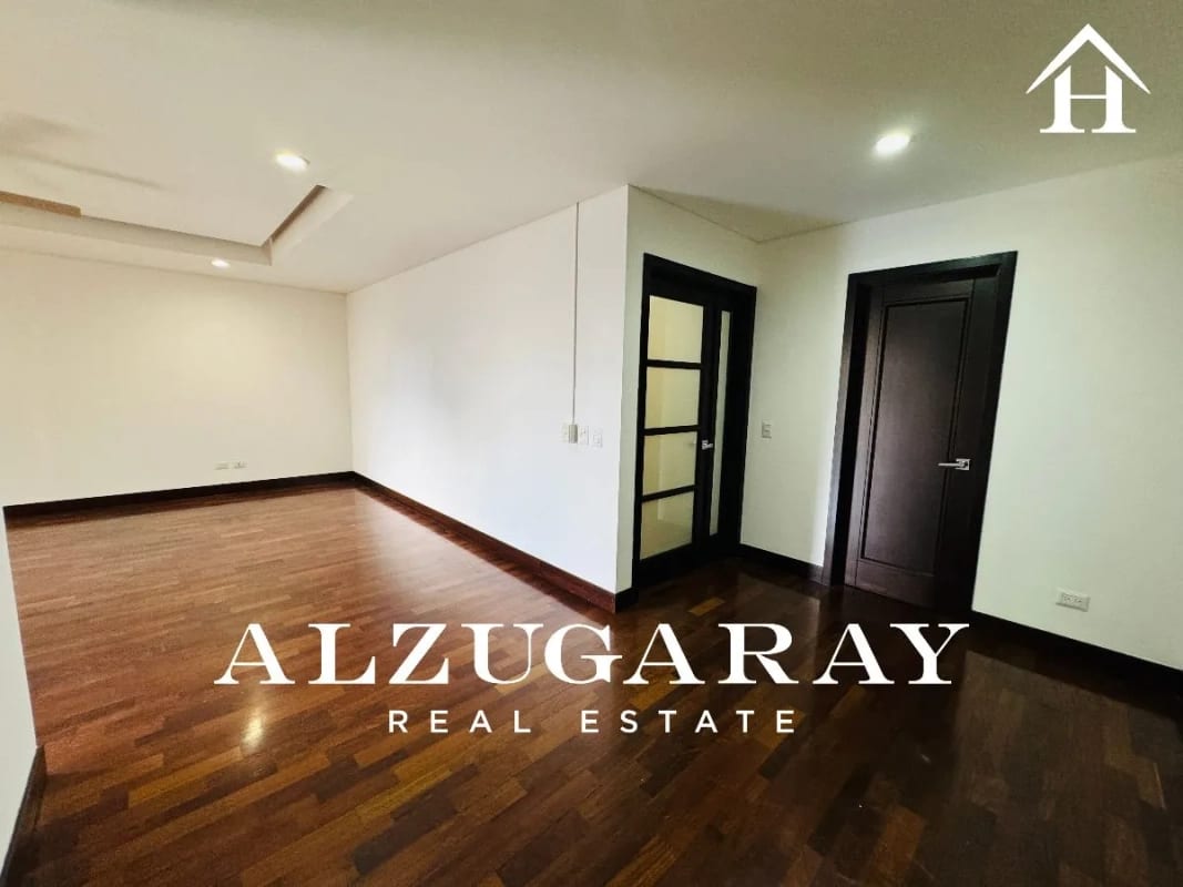 APTO. AMPLIO C/ BALCÓN, Z.10 3 HAB. / EDIFICIO SANTA SOFIA — Apartamento en Alquiler en Zona 10, Guatemala, Ciudad — foto 11 de 15