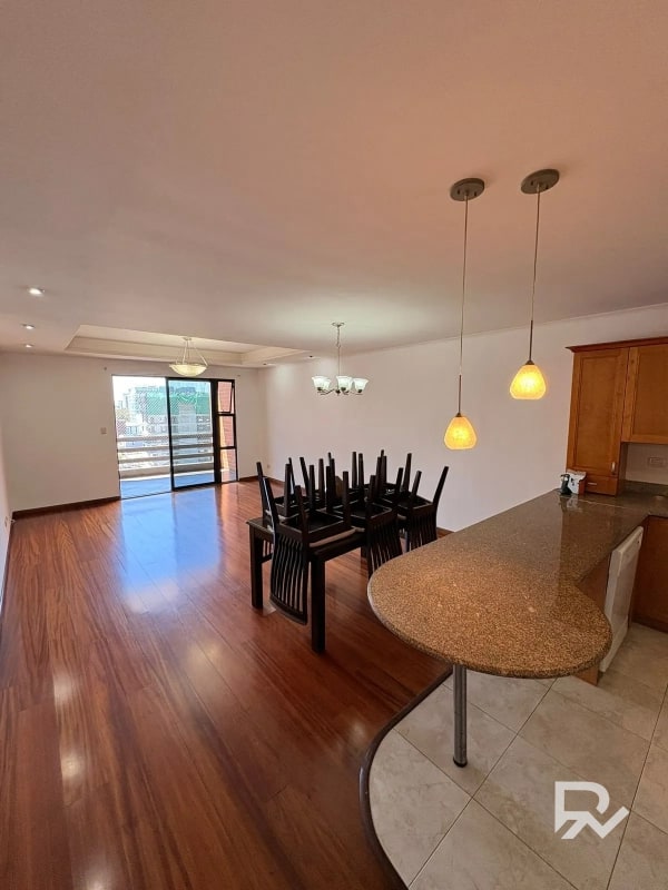 Venta de Apartamento en Edificio Torre del Valle zona 10 cerca de CC La Estación - 5