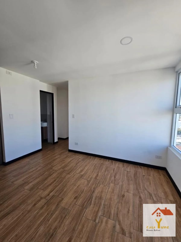Apartamento en alquiler zona 12 Santa Lisa - 10