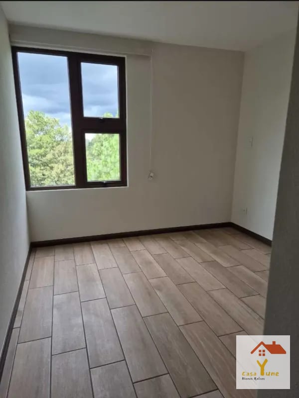 Apartamento en alquiler zona 16 San Isidro 2021 — Apartamento en Alquiler en San Isidro 20/21, Zona 16, Guatemala, Ciudad — foto 2 de 15