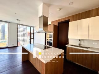 AQUILO VENDO APARTAMENTO EN ECHO ZONA 14 CON TERRAZA GRANDE CERCANO A AV LAS AMERICAS PV — Apartamento en Alquiler en Echo, Zona 14, Guatemala, Ciudad — miniatura 9 de 17