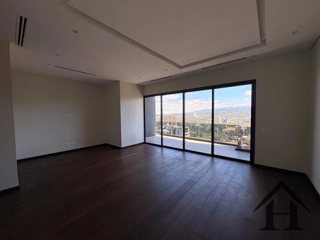 último apartamento Nivel alto, Santa Sofia 7ma zona 10 - 5