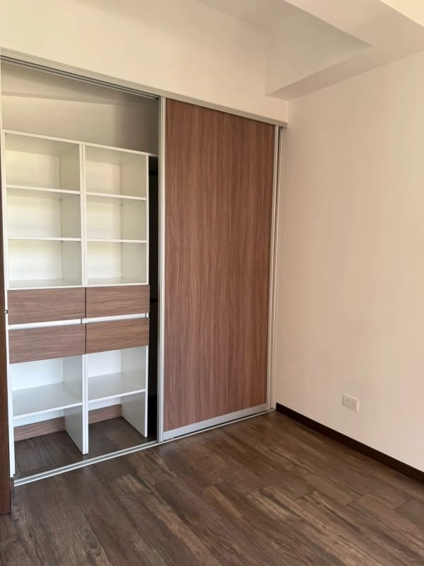 Vive cerca de todo en zona 10!!!! — Apartamento en Alquiler en Moretti, Zona 10, Guatemala, Ciudad — foto 7 de 10