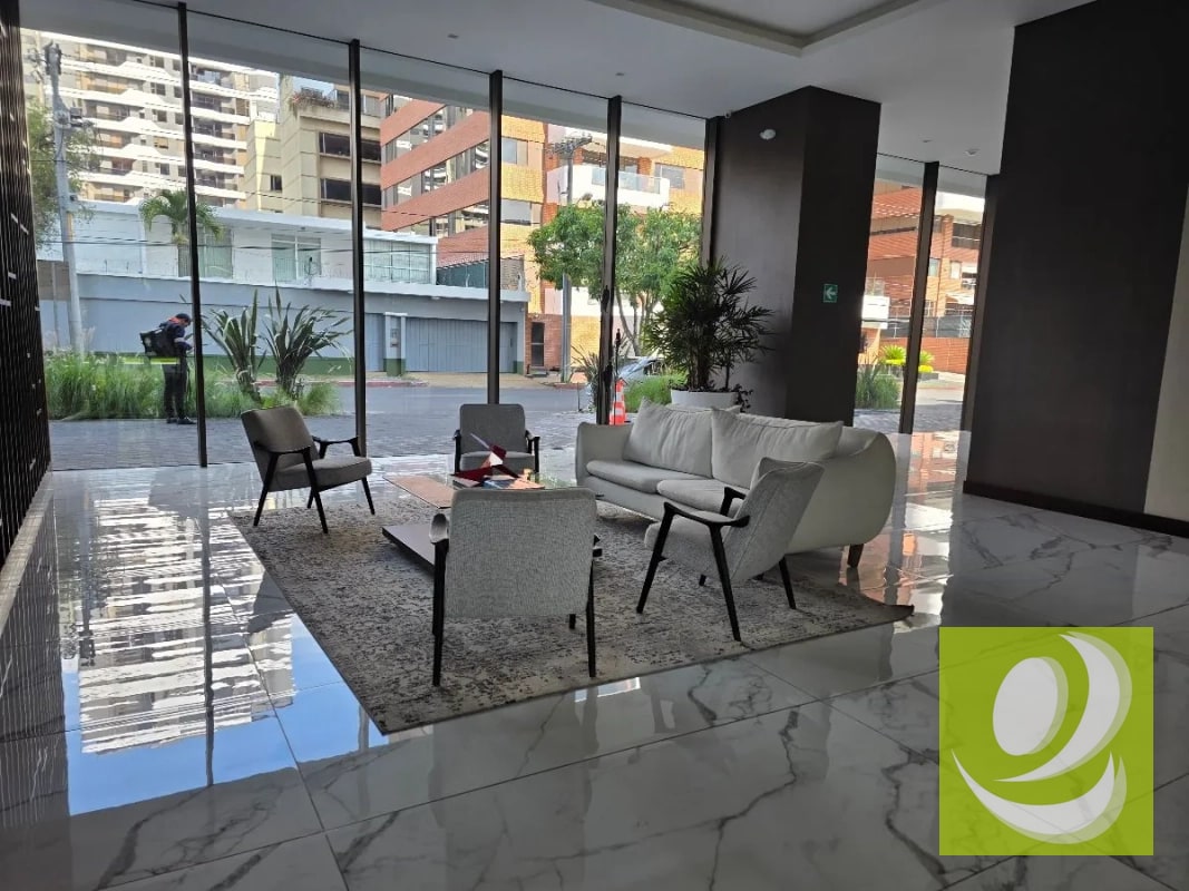Vendo Apartamento con Terraza en zona 14 - 3