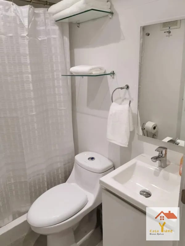 Apartamento en alquiler zona 15 Vista Hermosa 3 amueblado Adamant tipo lof — Apartamento en Alquiler en Adamant, Zona 15, Guatemala, Ciudad — foto 5 de 14