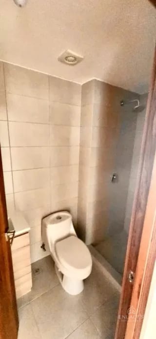 Zona 13 • Apartamento en Renta • Torre Milea — Apartamento en Alquiler en Zona 13, Guatemala, Ciudad — miniatura 5 de 10