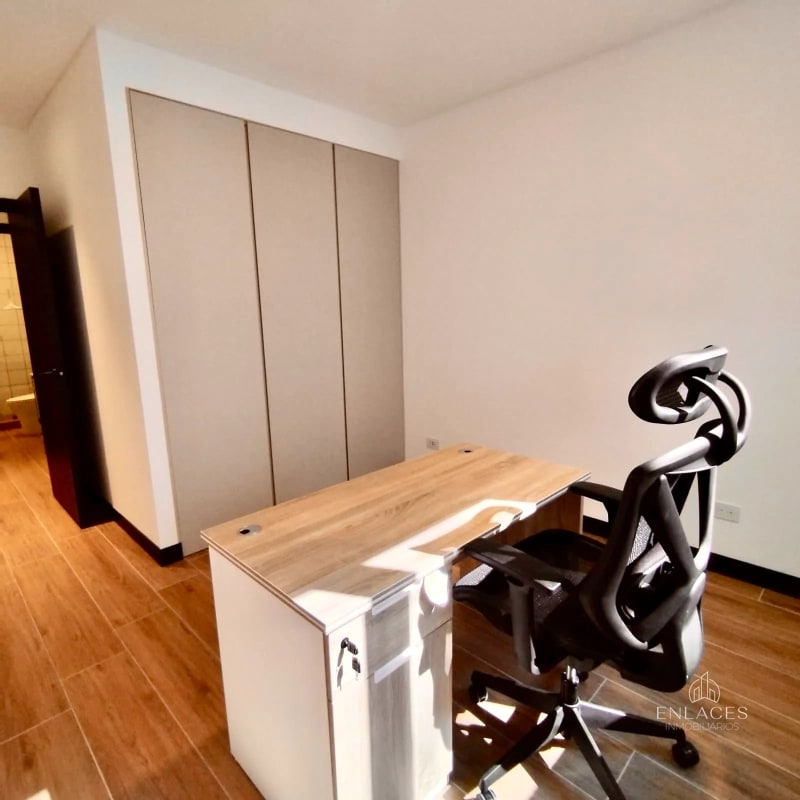 Zona 16 • Apartamento Amueblado en Renta • Lirios de Cayalá III - 2