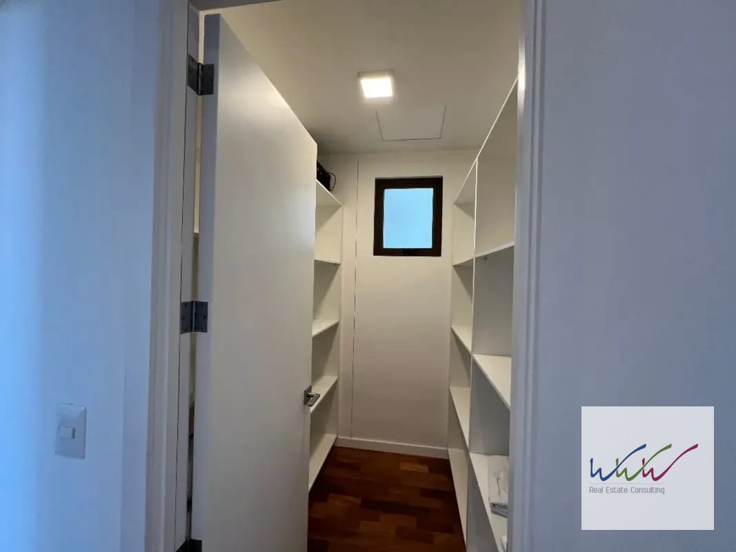 Rento amplio apartamento en Edificio Lucca, Zona 10 — Apartamento en Alquiler en Lucca, Zona 10, Guatemala, Ciudad — foto 8 de 13