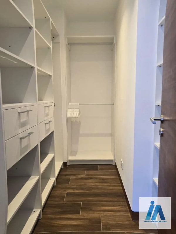 APARTAMENTO AMUEBLADO EN ALQUILER📍 Edificio AVIA, Zona 10 — Apartamento en Alquiler en Zona 10, Guatemala, Ciudad — foto 4 de 12